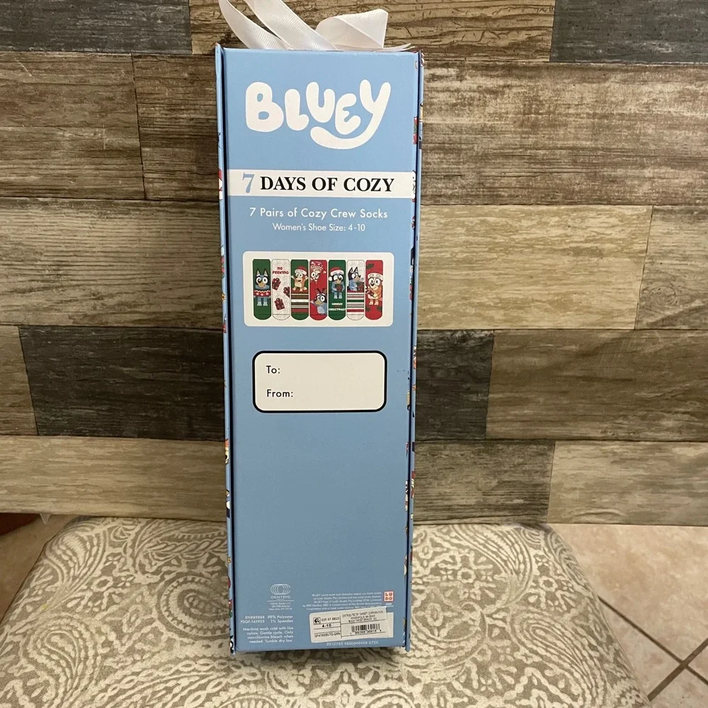 Bluey 7 Days of Cozy Crew Socks Women Shoe Size 4-10  Gift Set